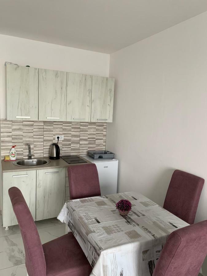 Sea Star Apartments Улцинь Экстерьер фото